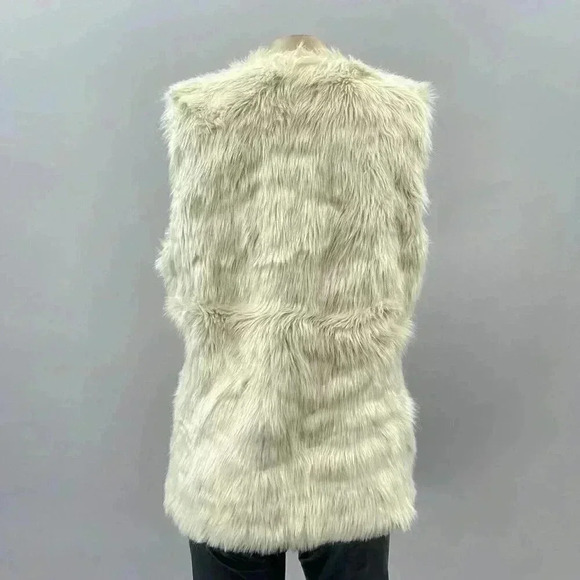 Faux Fur Vest Size M Oversized Cream Shaggy Glam Boho Streetwear Winter Cabin - Picture 2 of 9
